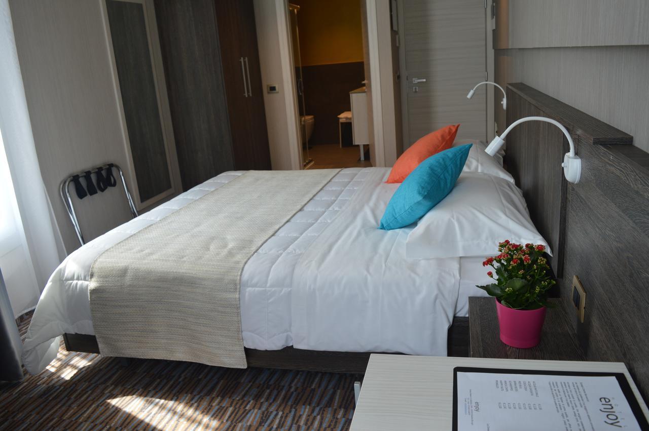 Hotel Enjoy Polesella Eksteriør bilde